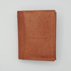 5679 Wild Things álló pénztárca hátulzsebes cognac